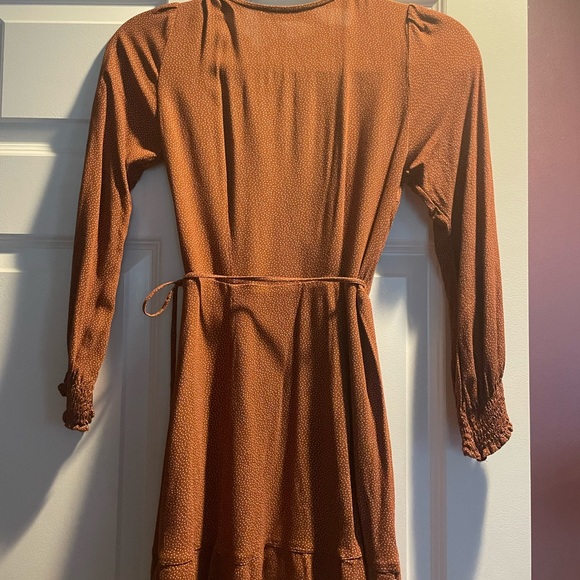 Abercrombie brown polka dot smocked cuff ruffle hem wrap dress XSP - Picture 6 of 7